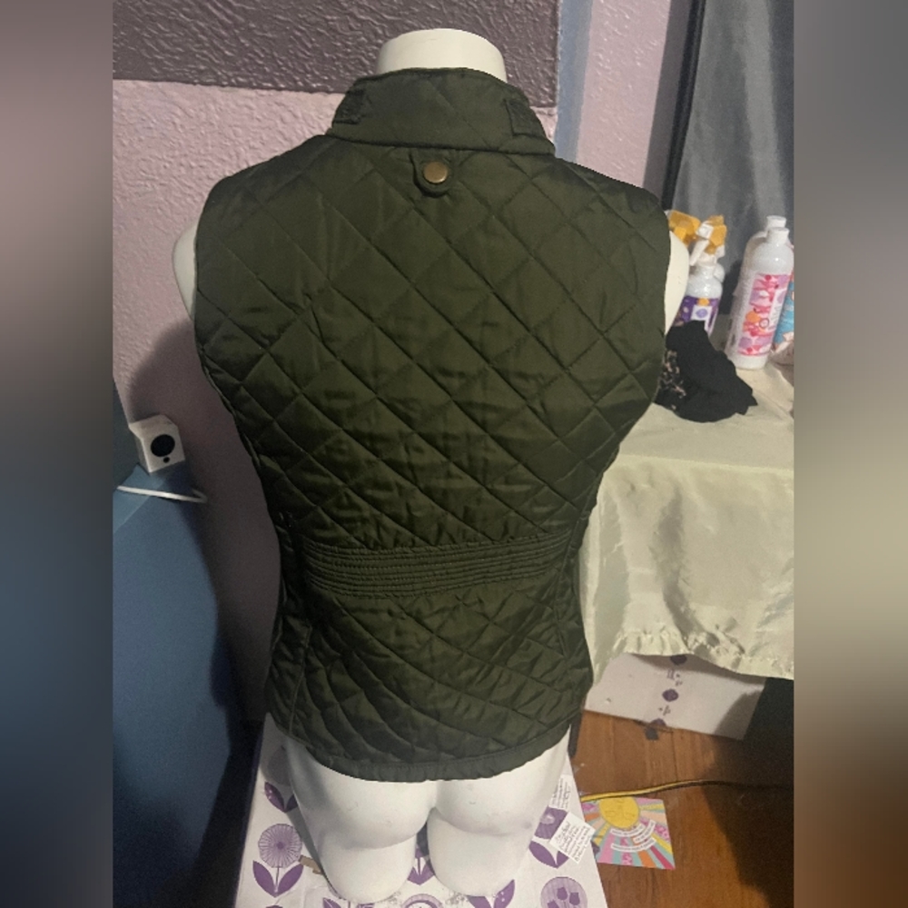 Forest Green Zip-Up Vest NWOT - Picture 2 of 4